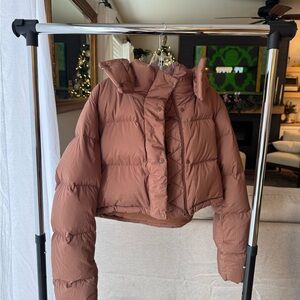 Women's Cropped Puffer Jacket - Brown